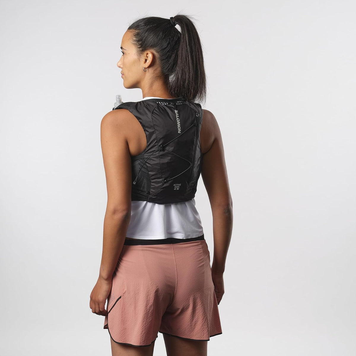Chaleco de hidratación Salomon Active Skin 4 Mujer Negro, detalle de los bolsillos frontales